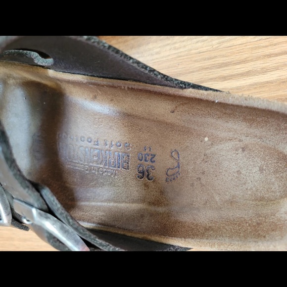 BIRKENSTOCK Arizona sandals - Picture 2 of 8